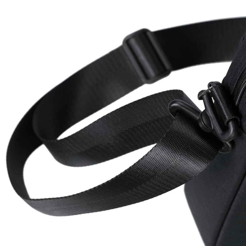 Rivacase 8335 Black Laptop Bag 15,6 Rivacase 8335 Black Laptop Bag 15,6